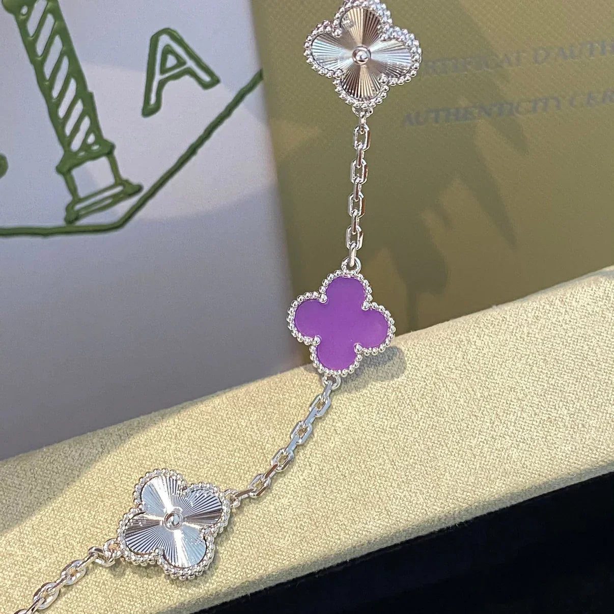Van Cleef & Arpels CLOVER 5 MOTIF VIOLET BRACELET COLLECTION - Image 13