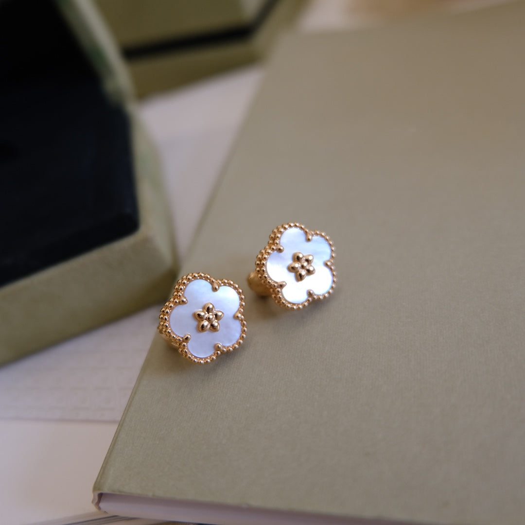 Van Cleef & Arpels LUCKY PINK GOLD WHITE MOP EARRINGS - Image 3