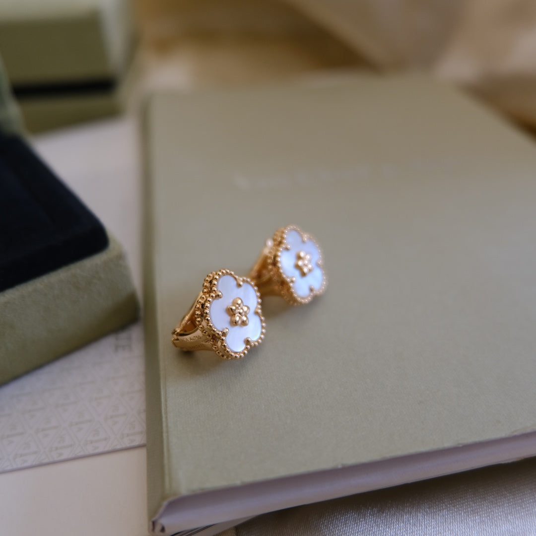 Van Cleef & Arpels LUCKY PINK GOLD WHITE MOP EARRINGS - Image 4