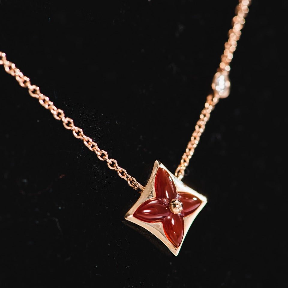 Louis VuittonSTAR NECKLACE PINK GOLD 1 DIAMOND - Image 3