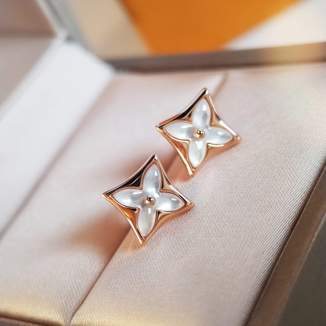 Louis Vuitton STAR MOP PINK GOLD EARRINGS - Image 4
