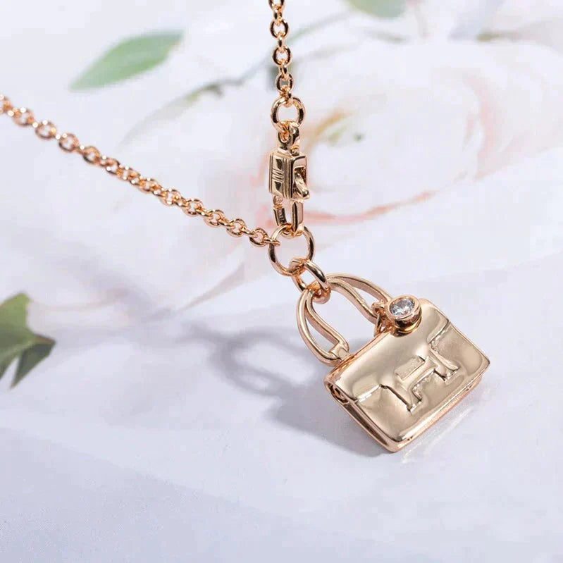 Hermès AMULETTE PEDANT ROSE GOLD NECKLACE - Image 2