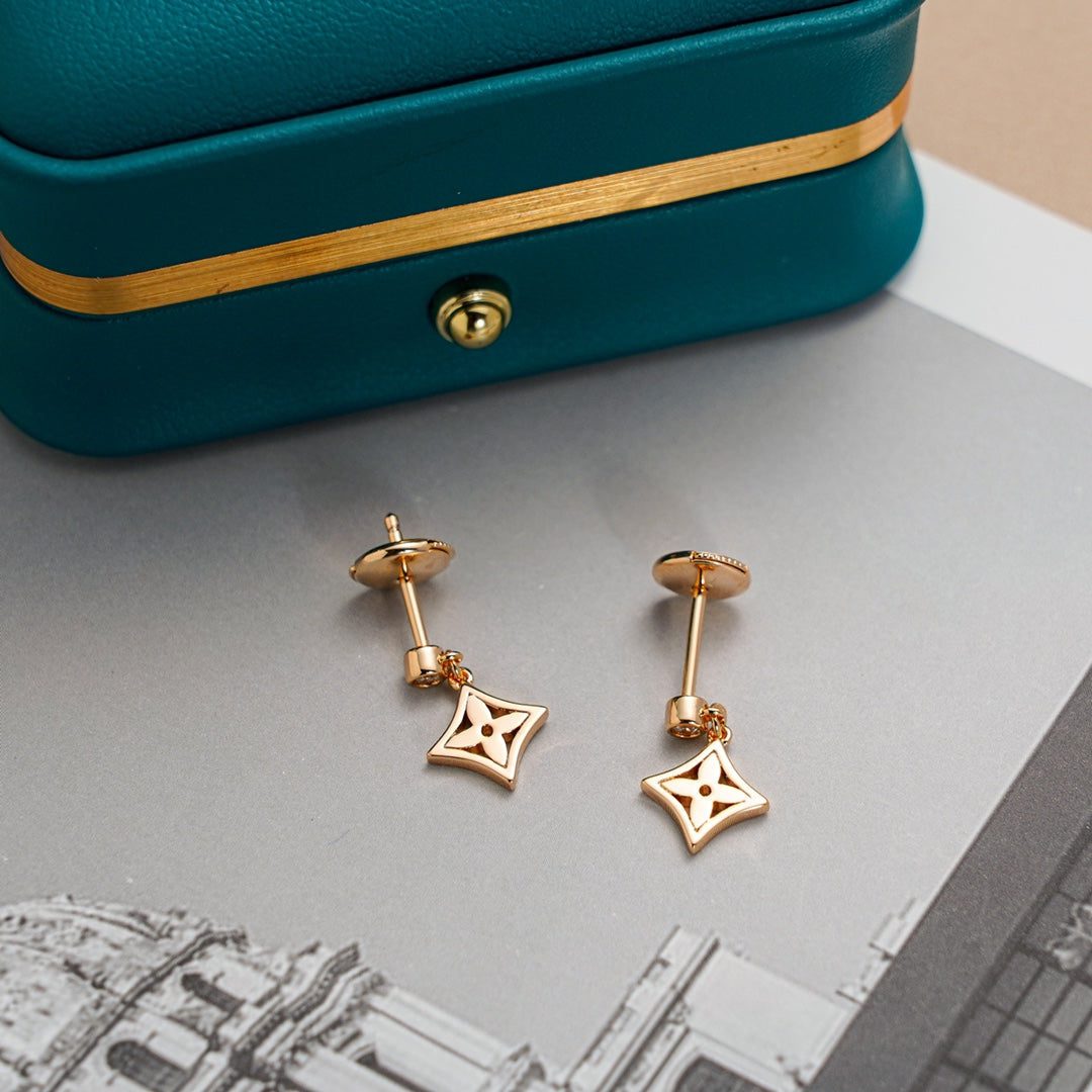 Louis Vuitton STAR EARRINGS GOLD - Image 4