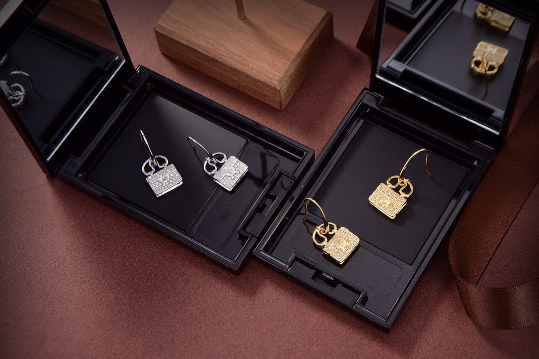 Hermès KELLY DIAMOND EARRINGS - Image 3