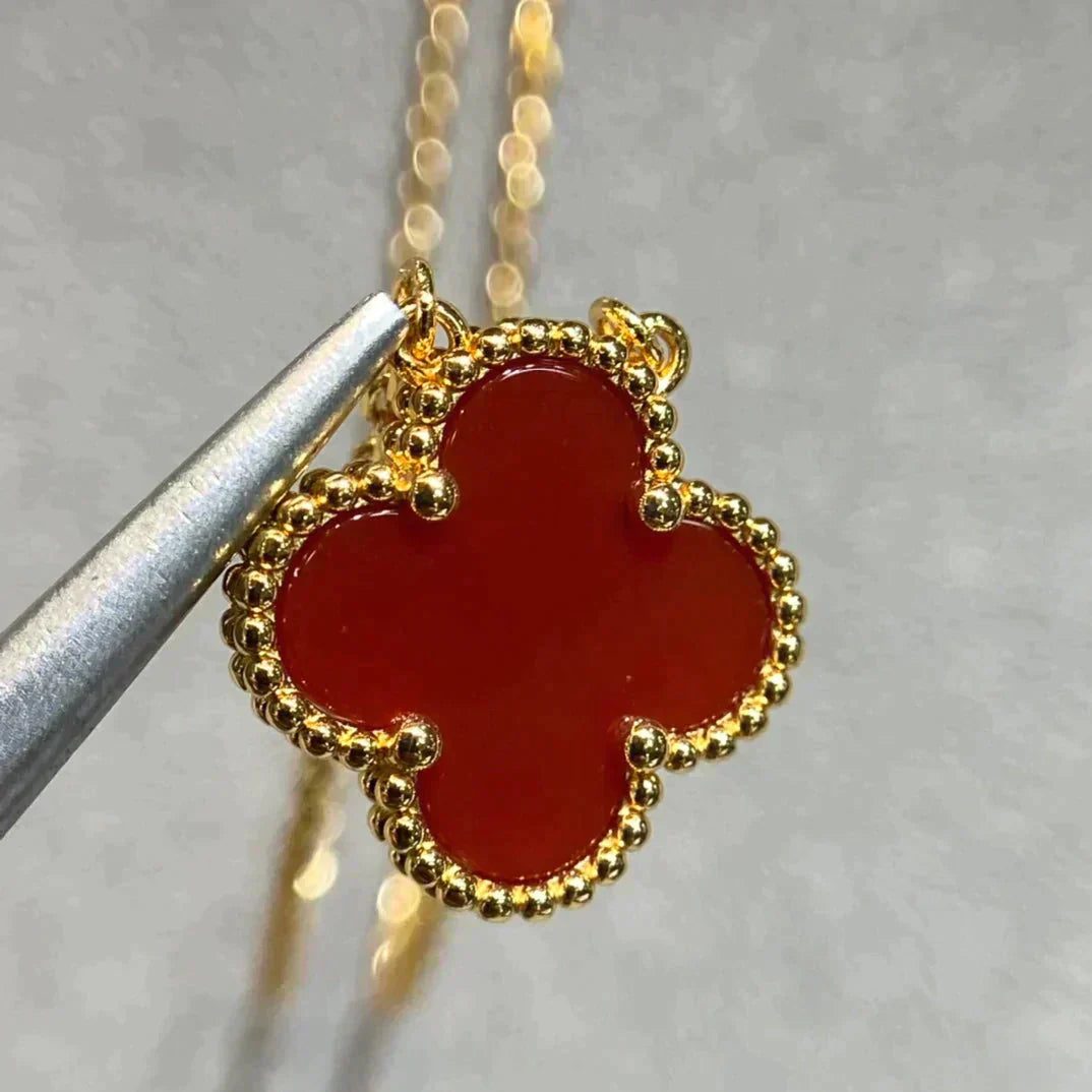 Van Cleef & Arpels CLOVER 15MM CARNELIAN SINGLE FLOWER NECKLACE - Image 5