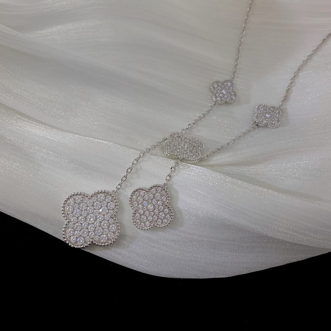 Van Cleef & Arpels CLOVER 5 MOTIFS SILVER DIAMONDS NECKLACE - Image 5