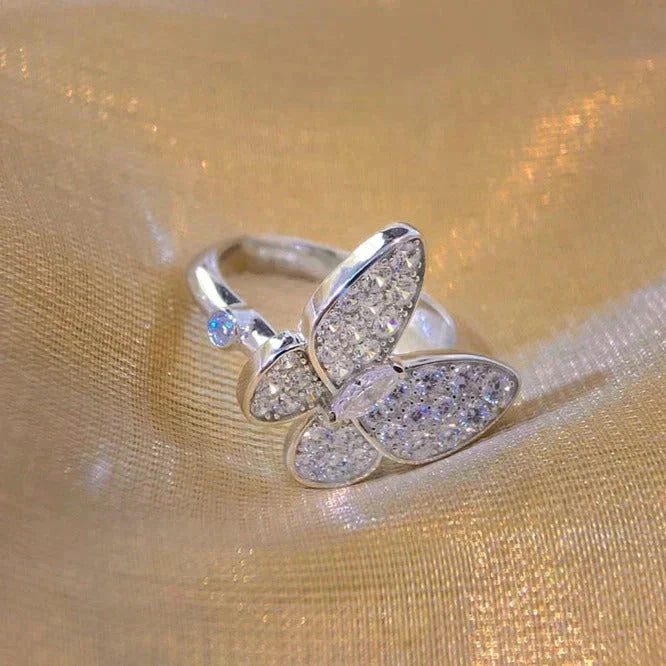 Van Cleef & Arpels BUTTERFLY DIAMOND RING - Image 3