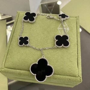 Van Cleef & Arpels CLOVER 5 MOTIFS SIVLER ONYX BRACELET