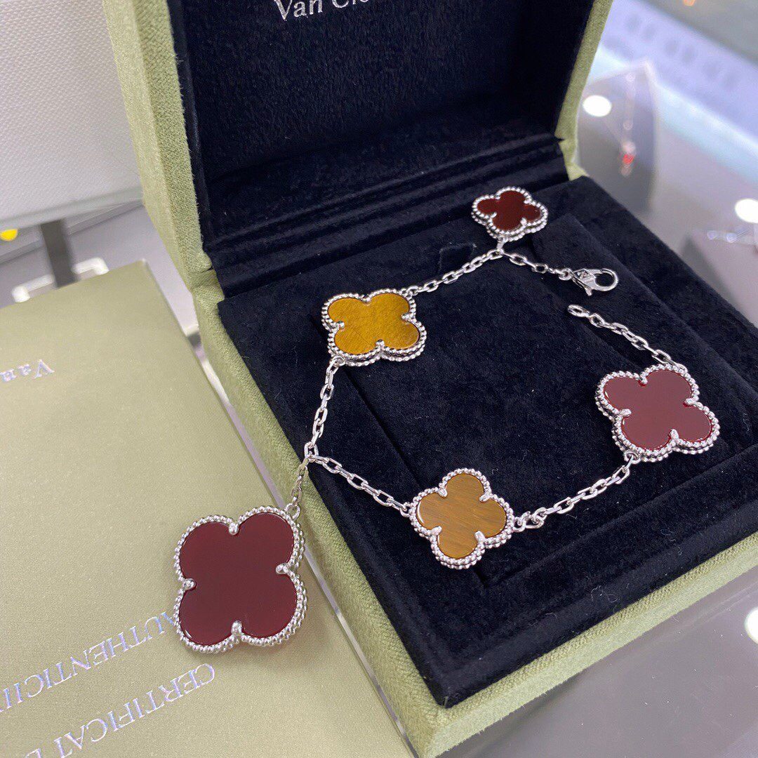 Van Cleef & Arpels CLOVER 5 MOTIFS SIVLER CARNELIAN TIGER EYE BRACELET