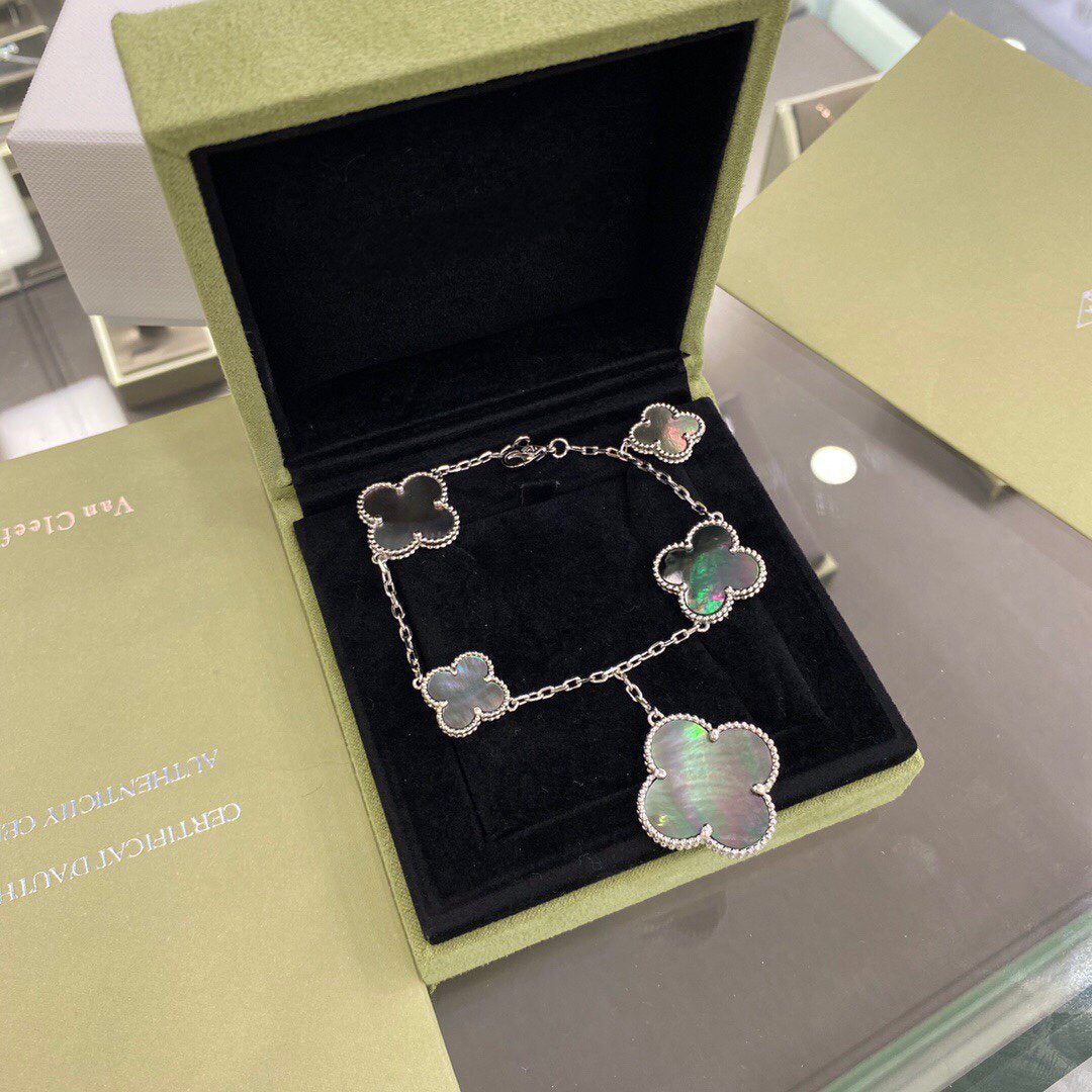 Van Cleef & Arpels CLOVER 5 MOTIFS SIVLER DARK MOP BRACELET - Image 4