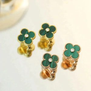 Van Cleef & Arpels CLOVER MEDIUM 1 MOTIFS MALACHITE DIAMOND EARRINGS