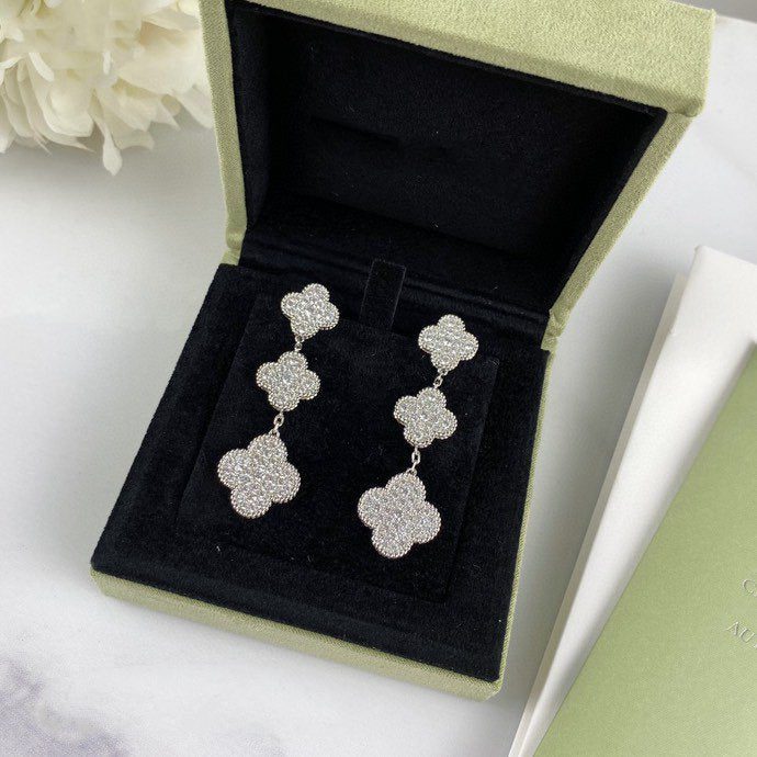 Van Cleef & Arpels CLOVER 3 MOTIF DIAMOND SILVER DROP EARRINGS - Image 2