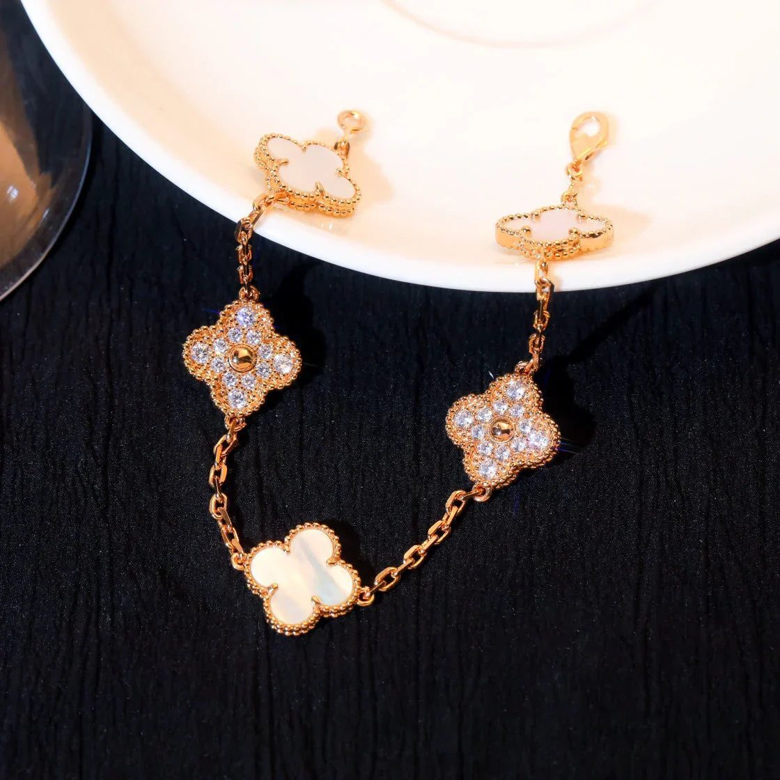 Van Cleef & Arpels CLOVER WHITE PEARL MOP 5 MOTIF BRACELET COLLECTION - Image 27