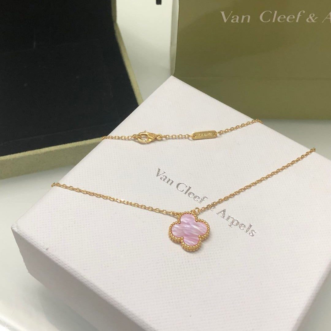 Van Cleef & Arpels CLOVER 15MM PINK MOTHER-OF-PEARL NECKLACE - Image 2