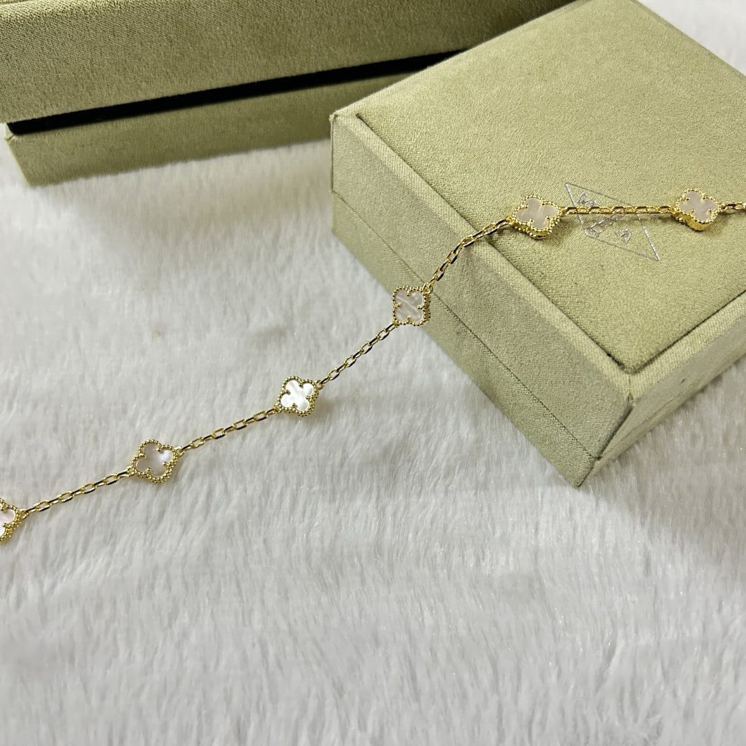 Van Cleef & Arpels CLOVER 6 MOTIF WHITE MOP BRACELET - Image 3