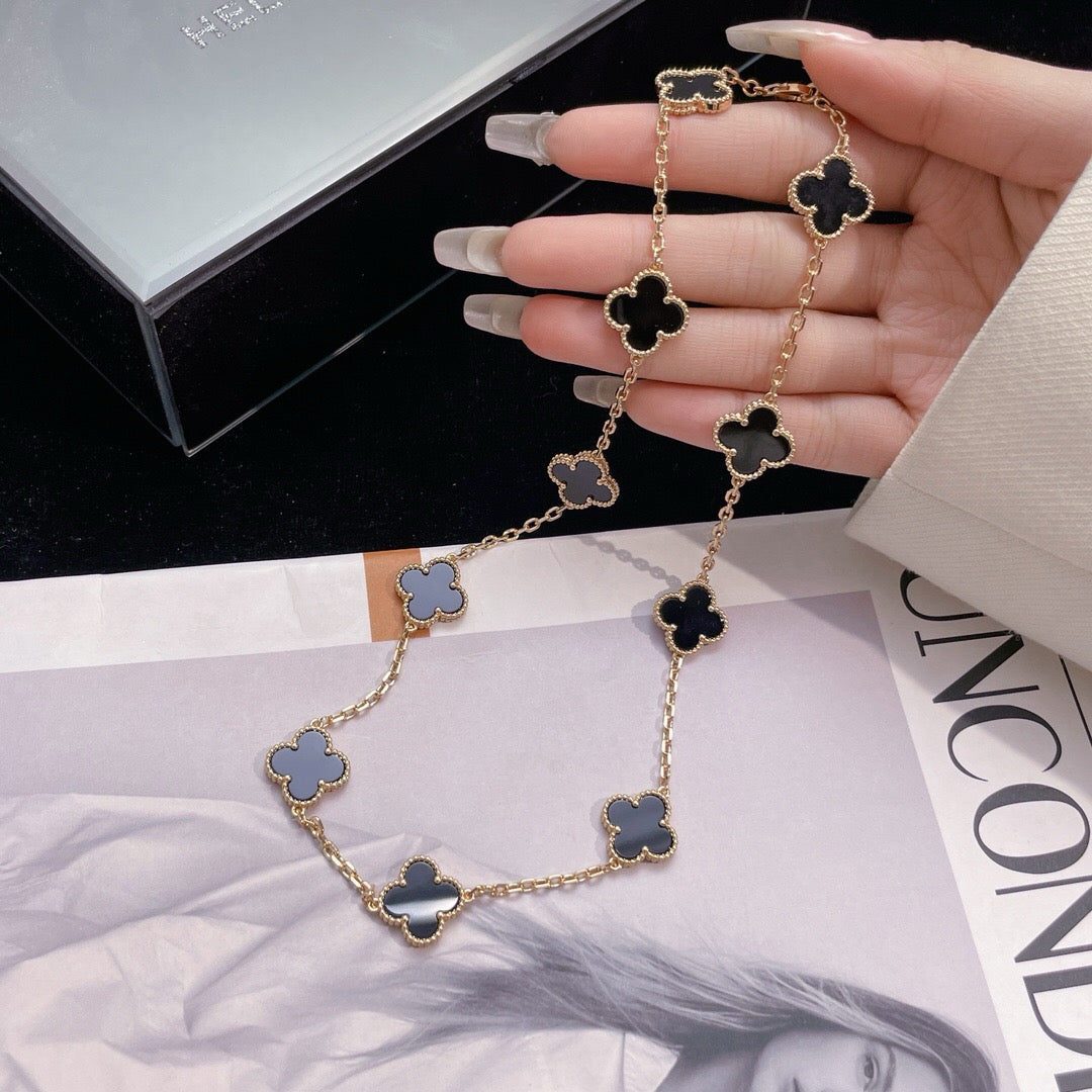 Van Cleef & Arpels CLOVER 10 MOTIFS ONYX NECKLACE - Image 13