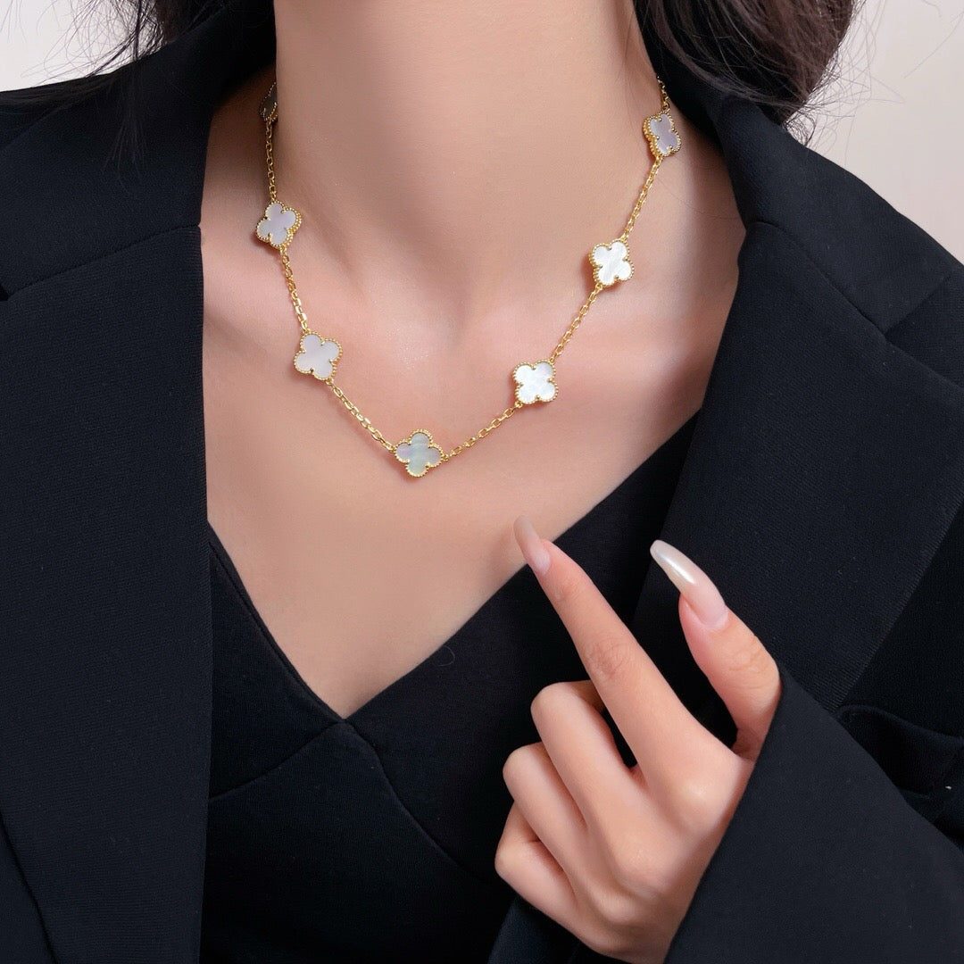 Van Cleef & Arpels CLOVER 10 MOTIFS WHITE MOTHER OF PEARL NECKLACE - Image 9