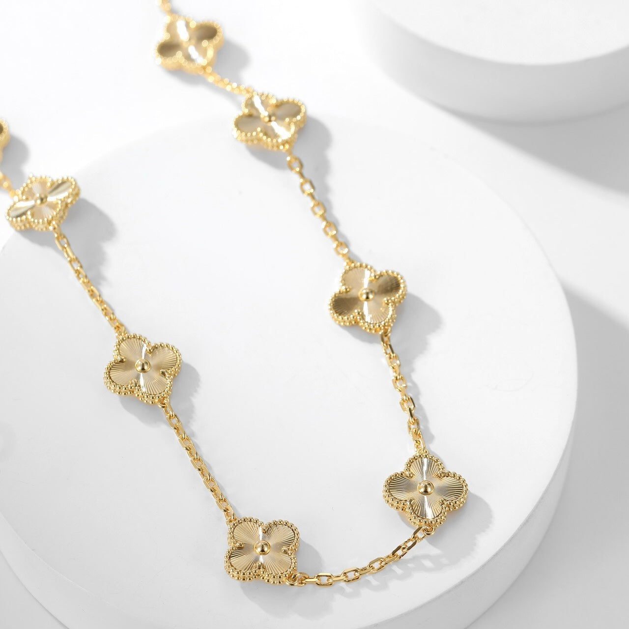 Van Cleef & Arpels CLOVER 10 MOTIFS LASER NECKLACE - Image 7