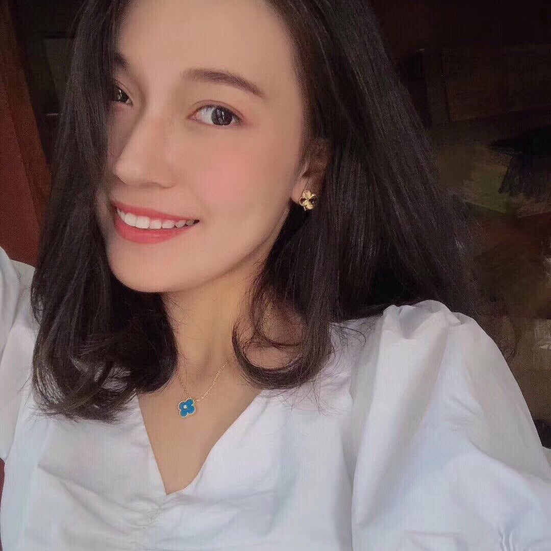 Van Cleef & Arpels CLOVER 15MM DIAMOND AND BLUE AGATE NECKLACE - Image 4