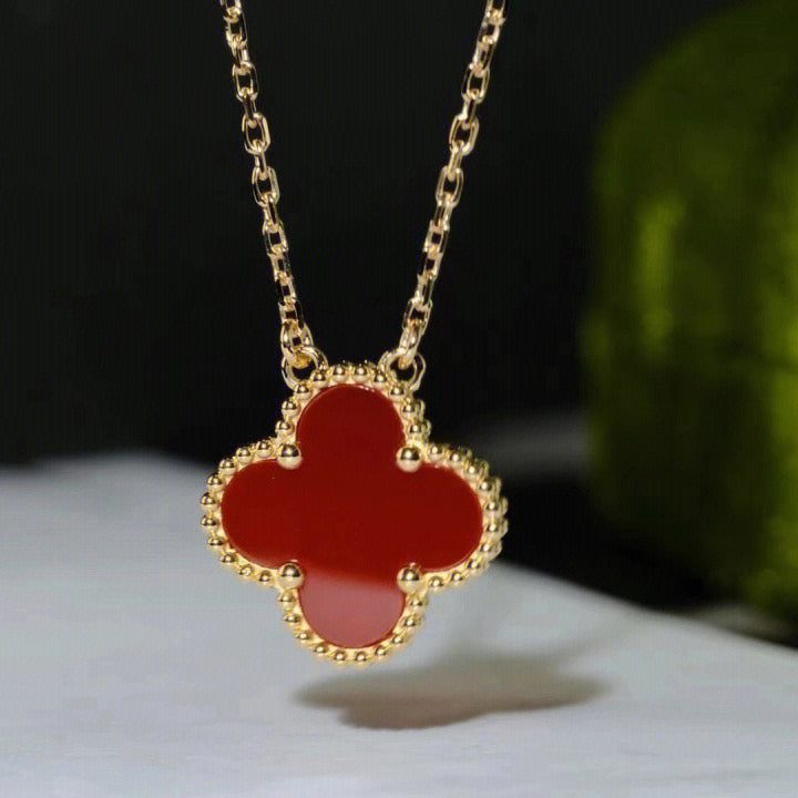 Van Cleef & Arpels CLOVER 15MM CARNELIAN SINGLE FLOWER NECKLACE - Image 2