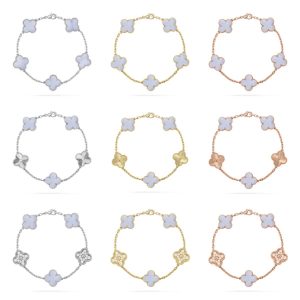 Van Cleef & Arpels   CLOVER 5 MOTIF PURPLE CHALCEDONY BRACELET COLLECTION