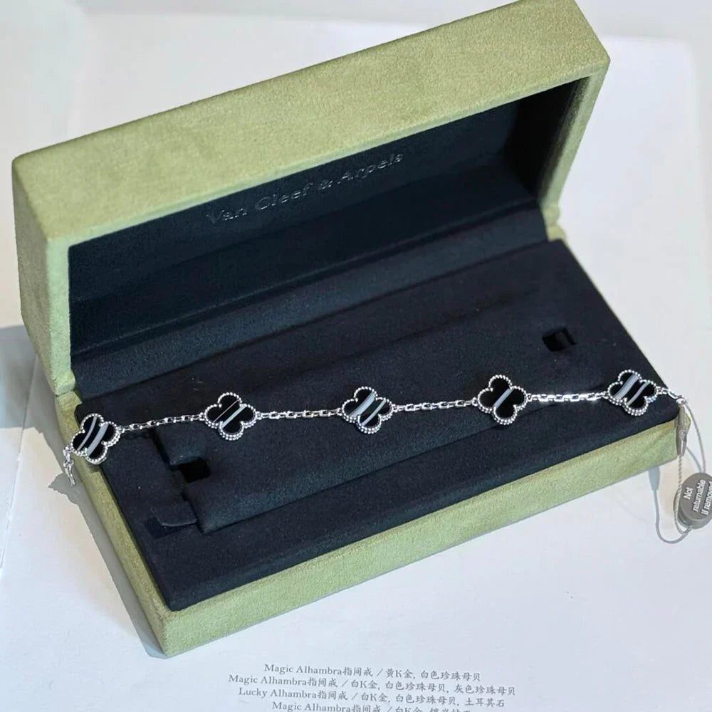 Van Cleef & Arpels CLOVER 5 MOTIF PULSAR STONE BRACELET COLLECTION - Image 11