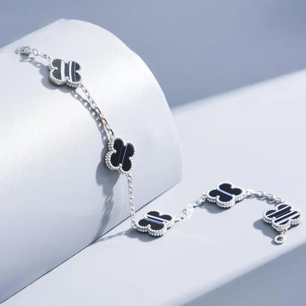 Van Cleef & Arpels CLOVER 5 MOTIF PULSAR STONE BRACELET COLLECTION - Image 13