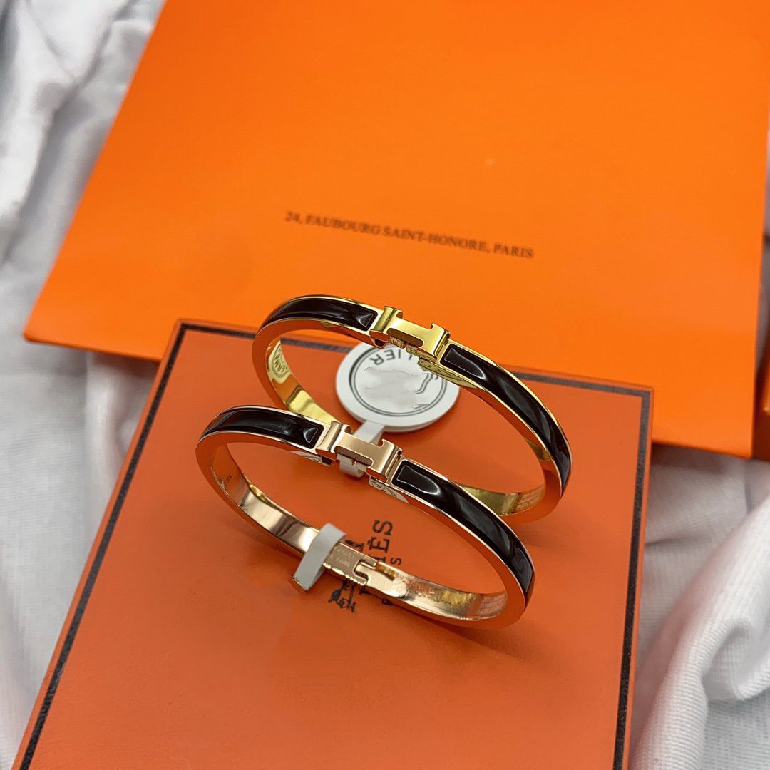 Hermès CLASSIC HM CLIC BLACK 8MM ENAMEL BRACELET
