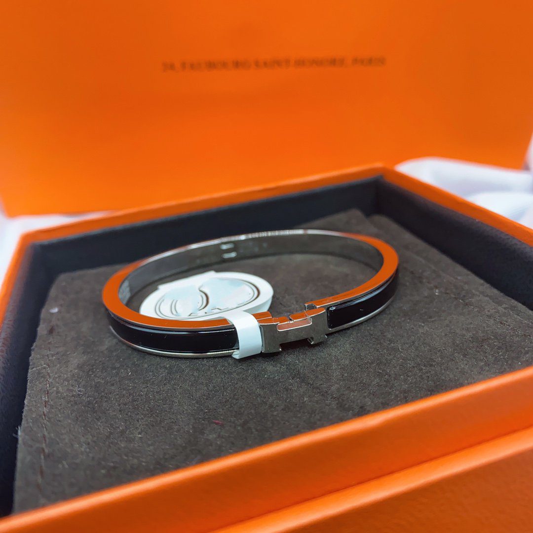 Hermès CLASSIC HM CLIC BLACK 8MM ENAMEL BRACELET - Image 2