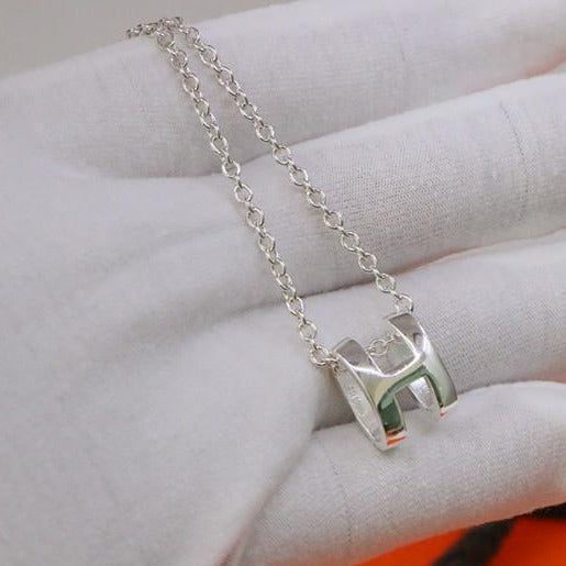 Hermès HM NECKLACE H LETTER OVAL SERIES