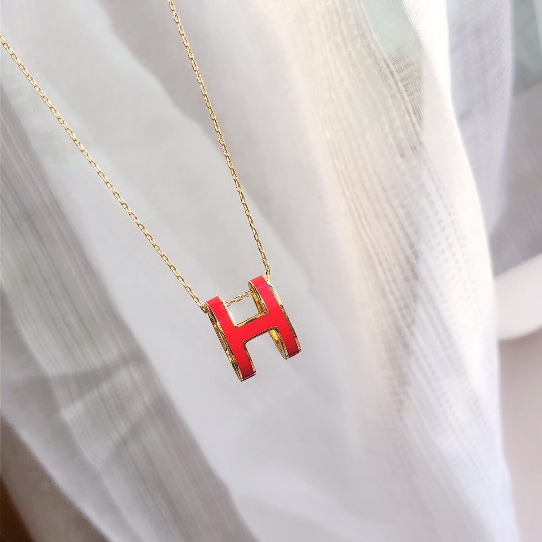 Hermès HM CLIC RED ENAMEL GOLD NECKLACE - Image 3