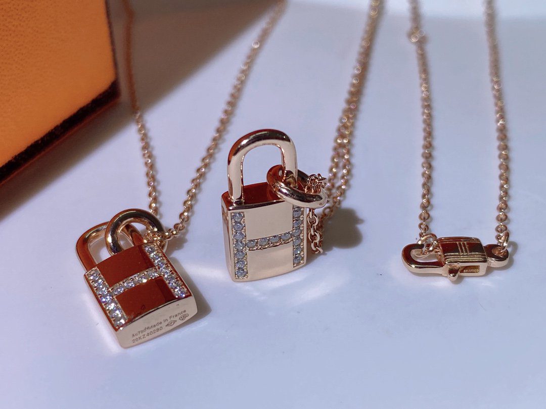 Hermès HM ADVANCED NICHE LOCK HEAD NECKLACE DIAMONDS - Image 9