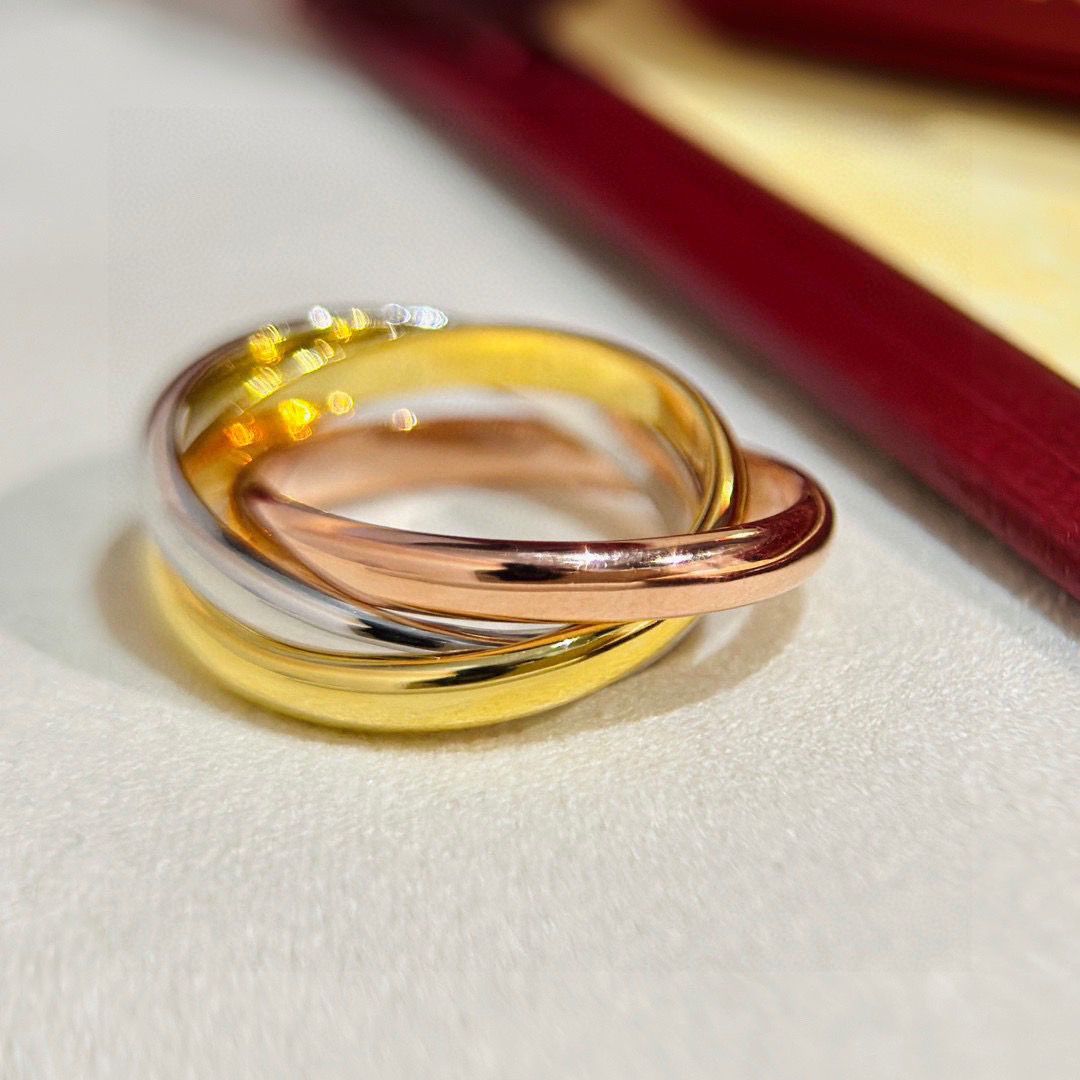 CartierTRINITY RING SMALL MODEL - Image 5