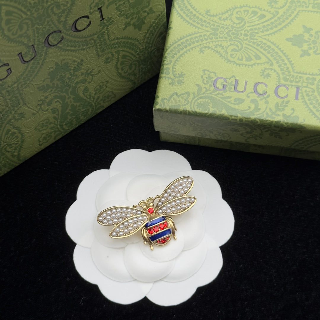 Gucci Brooch Gold 184041 - Image 2