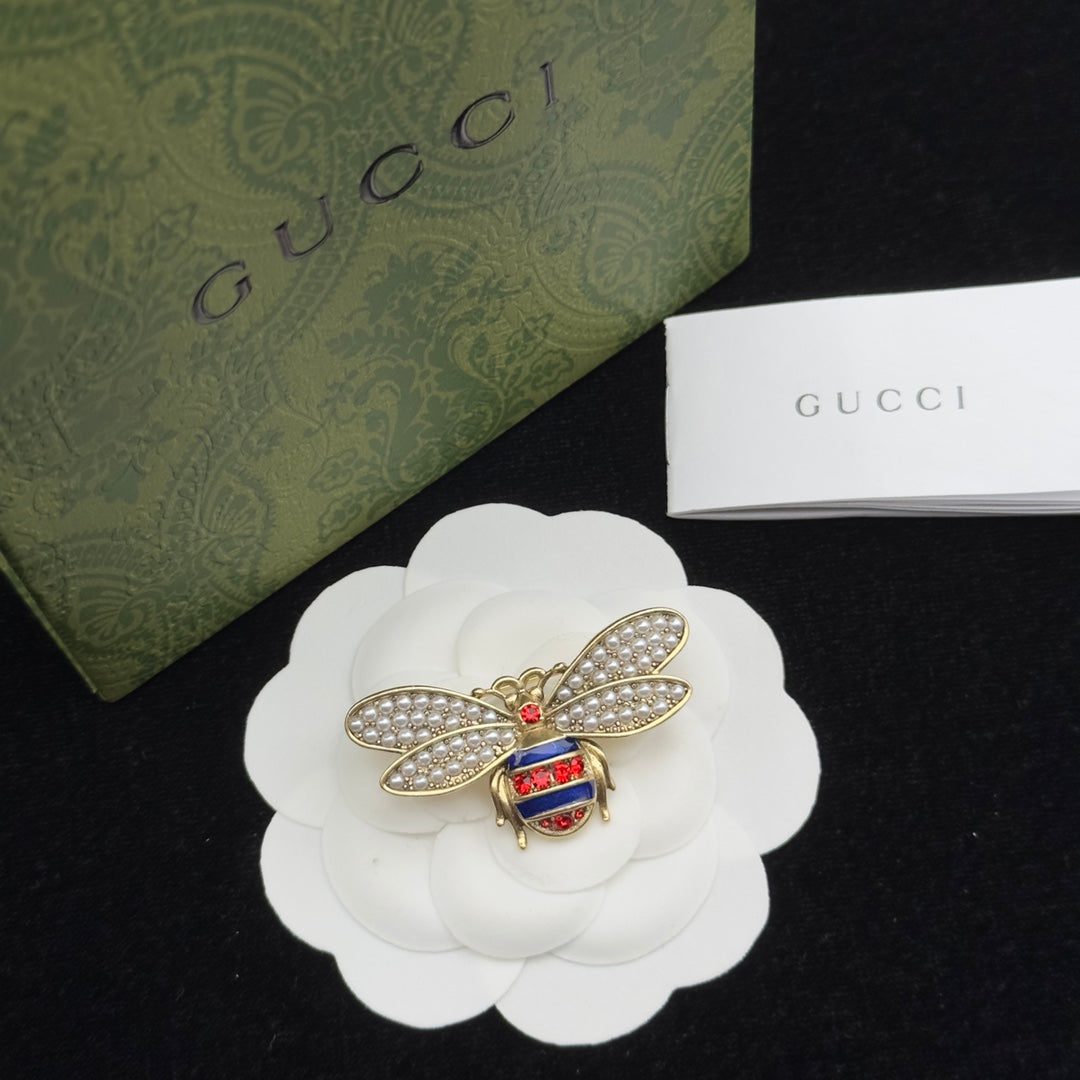 Gucci Brooch Gold 184041 - Image 3