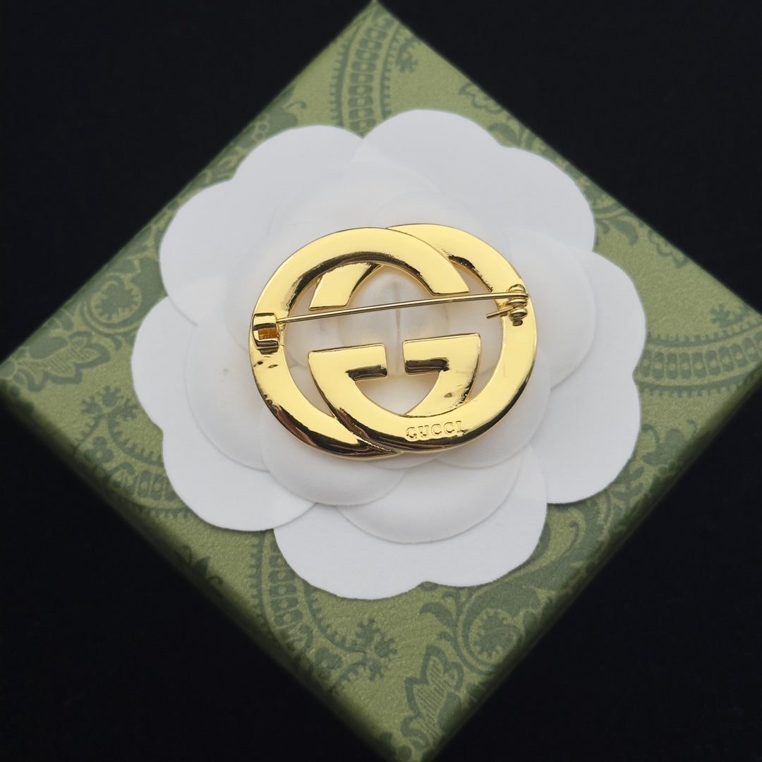 Gucci Brooch Gold 184132 - Image 4