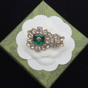 Gucci Brooch Gold 184401