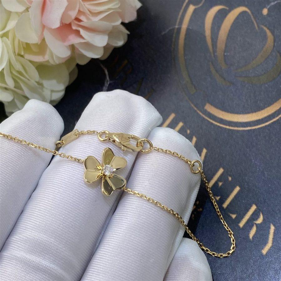 Van Cleef & Arpels FRIVOLE GOLD FLOWER BRACELET - Image 3