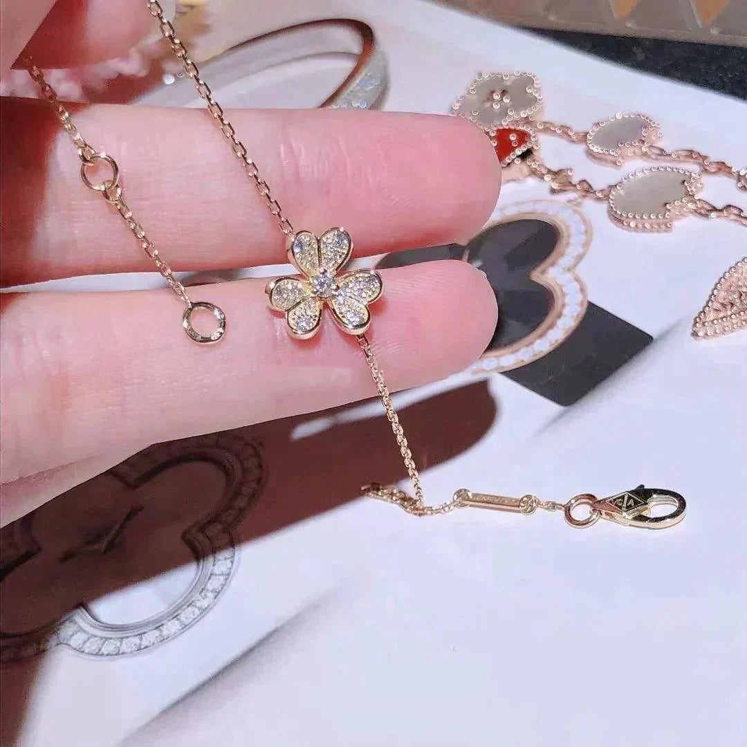 Van Cleef & Arpels FRIVOLE GOLD FLOWER DIAMOND BRACELET - Image 5