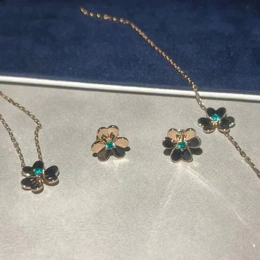 Van Cleef & Arpels FRIVOLE FLOWER MALACHITE EARRINGS - Image 6