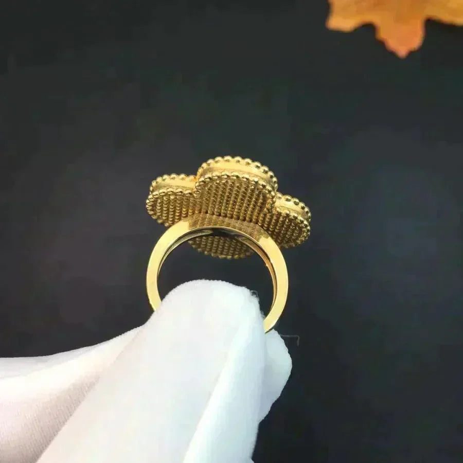 Van Cleef & Arpels CLOVER MALACHITE RING - Image 4