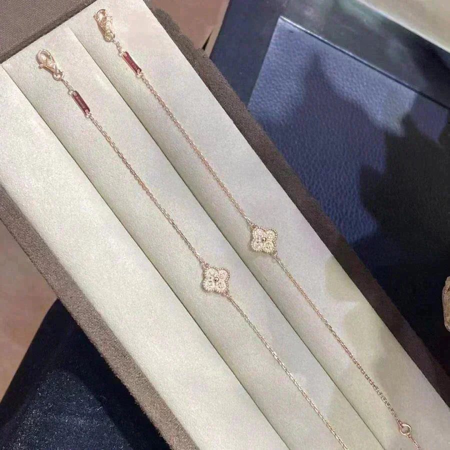 Van Cleef & Arpels CLOVER SINGLE FLOWER BRACELET - Image 7