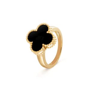 Van Cleef & Arpels CLOVER ONYX RING