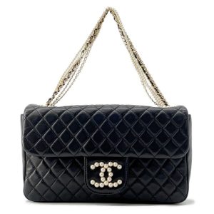 CHANEL Matelasse PearlCC Logo 4-chain ChainShoulder Bag BlackA39011 Lambskin