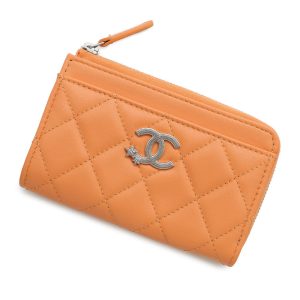 CHANEL Matelasse Star Fragment Case OrangeAP3732 Lambskin/Rhinestone