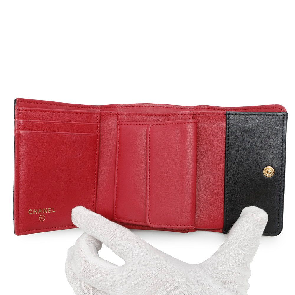 CHANEL 19 Flap Tri-fold Compact Wallet BlackAP1064 Lambskin - Image 4