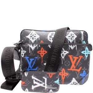 Louis Vuitton Trio Messenger Graffiti