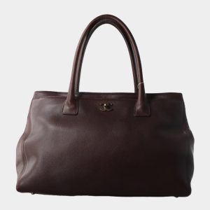 Chanel Cerf Executive 2000 Brown Caviar Leather Handbag