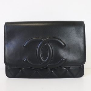 CHANEL CC LAMBSKIN CLUTCH BAG