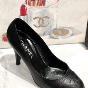 CHANEL CC CAP TOE LEATHER PUMPS